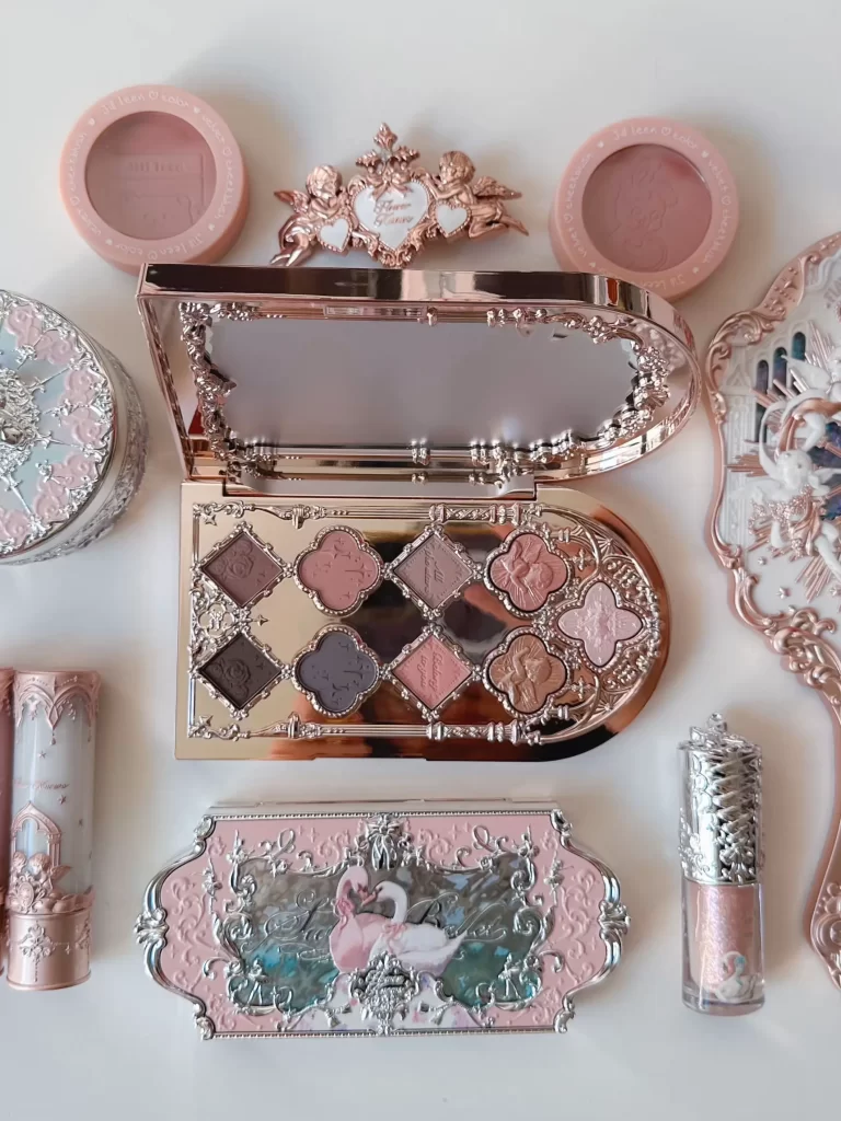 Flower Knows Makeup Set